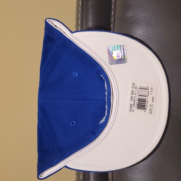 Throwback Colts fitted hat 7 5/8 Mitchell and Ness - Picture 2 of 6